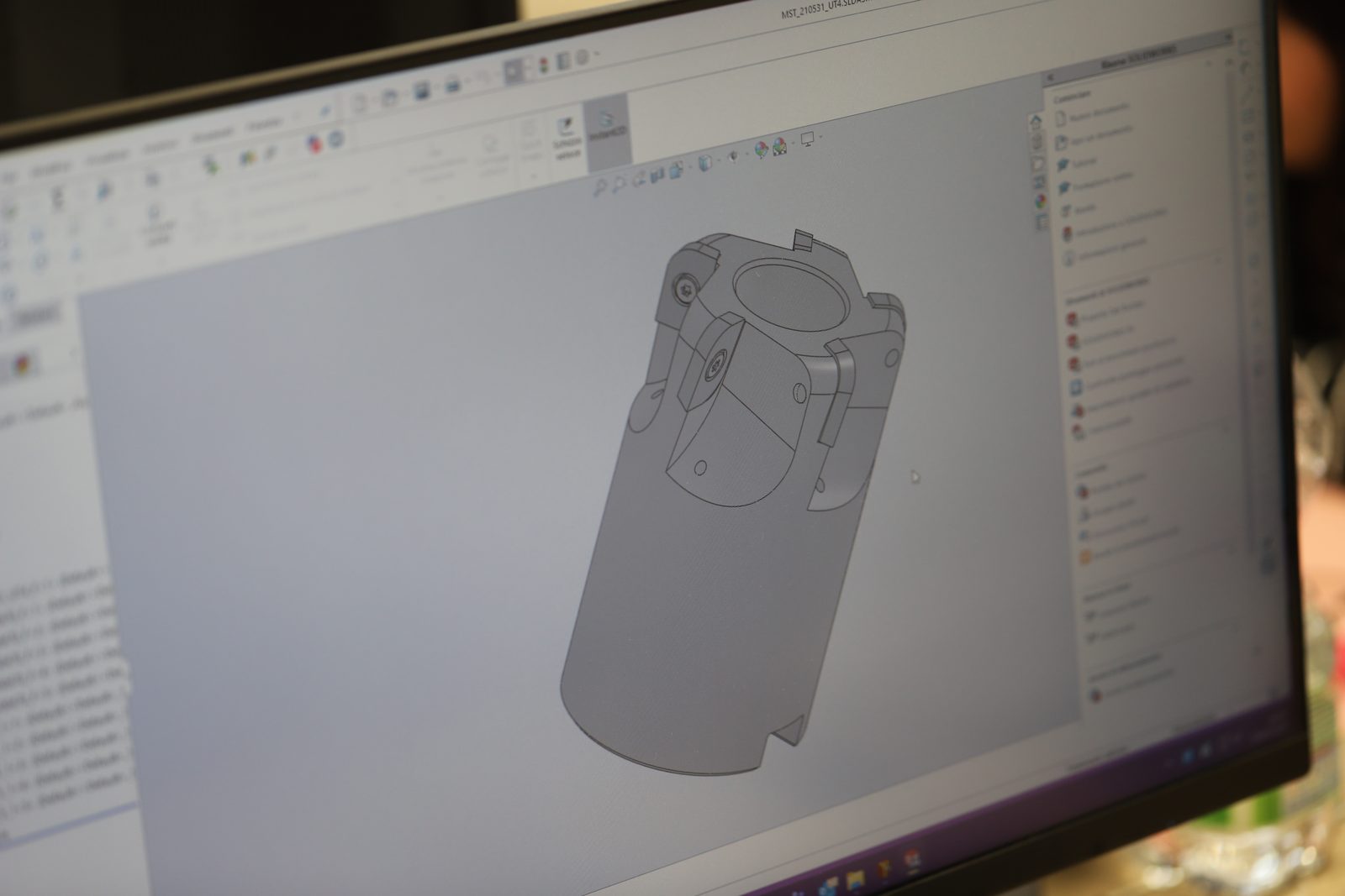 Progettazione 3D con software CAD di un'attrezzatura MST prima della realizzazione